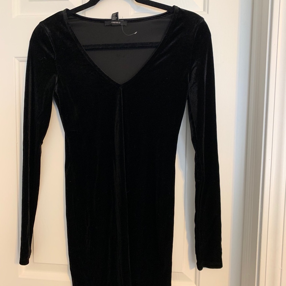 Black velvet long sleeve dress